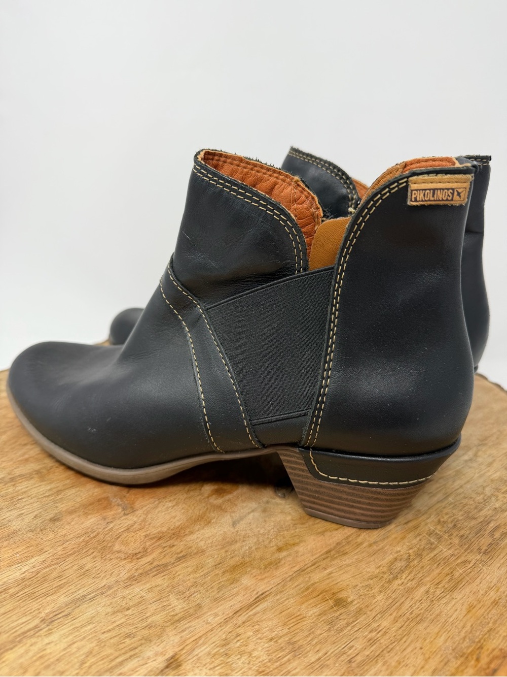 PIKOLINOS Rotterdam Black Leather Chelsea Ankle Boots with Tan Accent Gore Panel